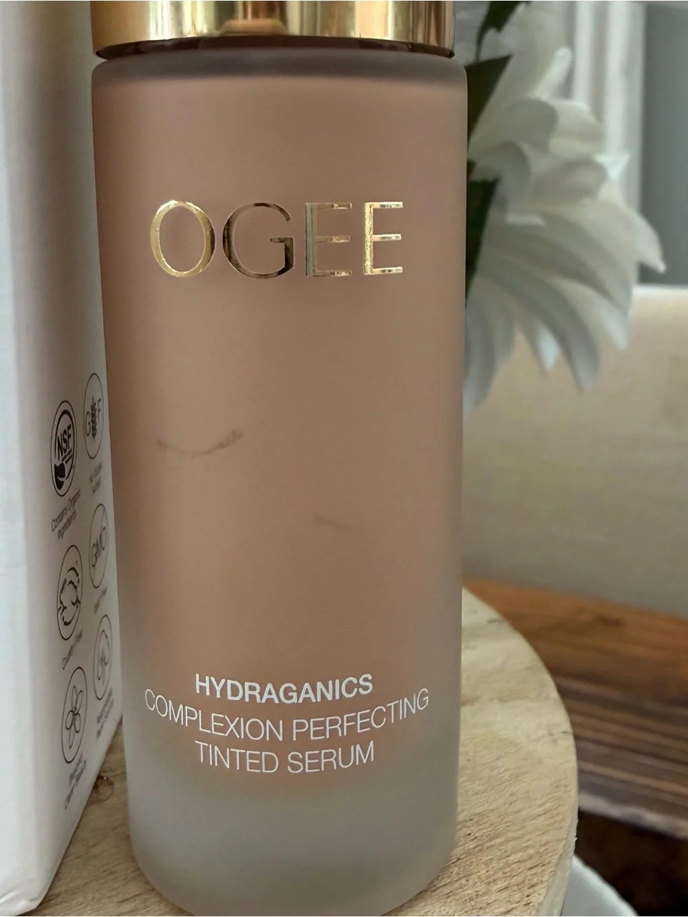 Ogee Hydraganics Complexion Perfecting Tinted Serum Larch 2.25C 30 ml / 1 fl oz